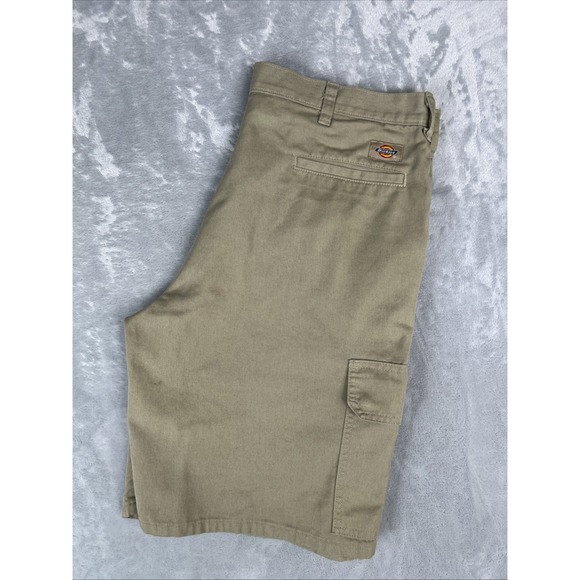 Dickies Khaki Carpenter Shorts Size 34 Beige Workwear Heavy Utility - Picture 1 of 9